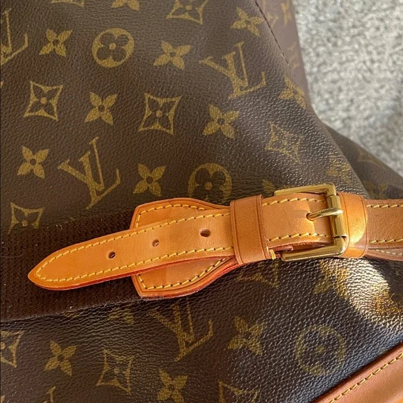 Louis Vuitton Montsouris GM vintage buckle monogram - Picture 8 of 14